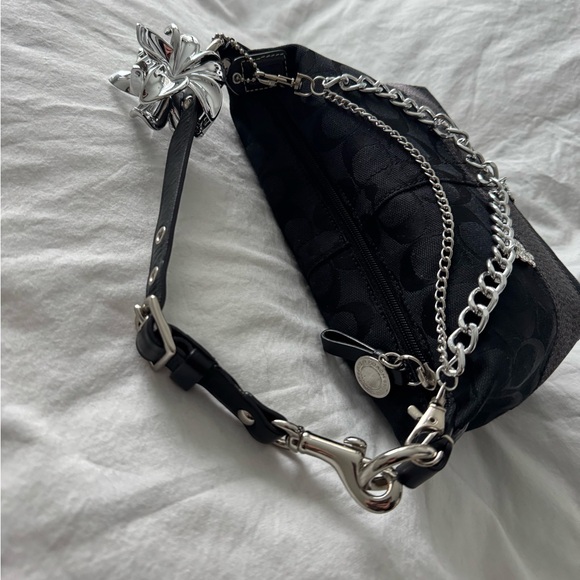 Vintage Coach Black Canvas Small Baguette Shoulder Bag - Picture 7 of 12